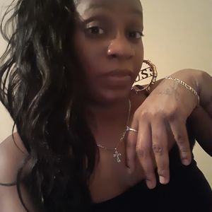 Meet your Posher, Toya